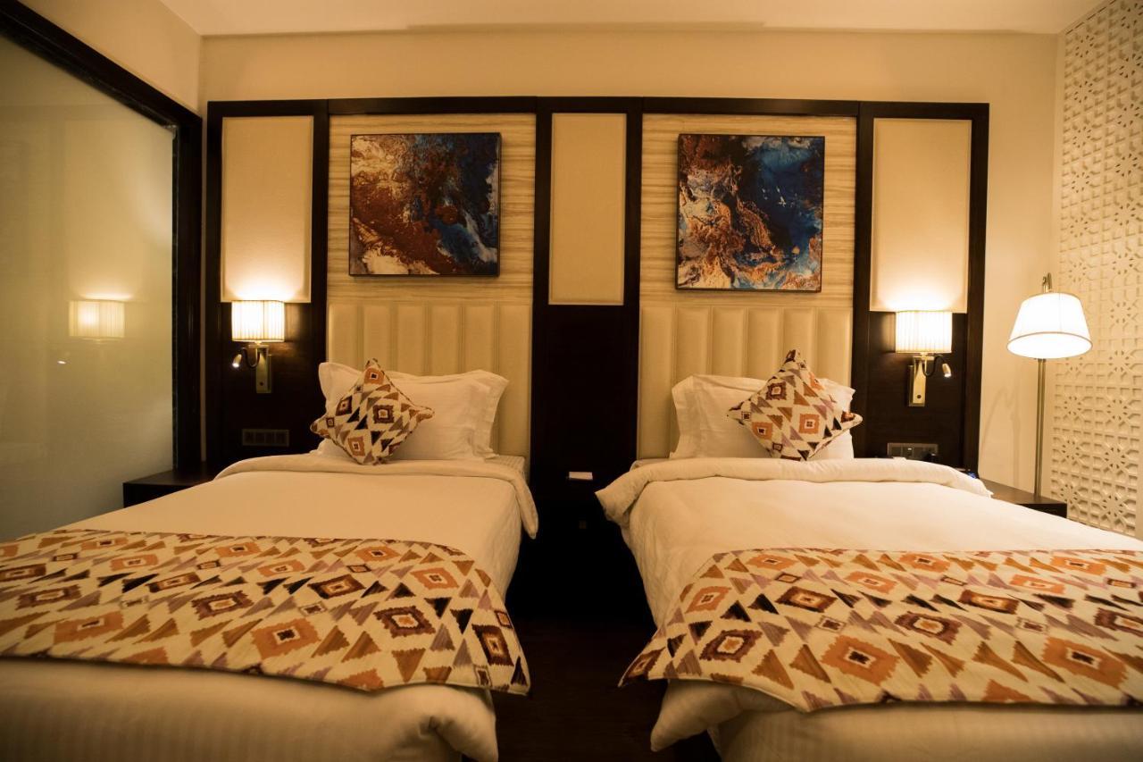 Ramada By Wyndham होटल 4*