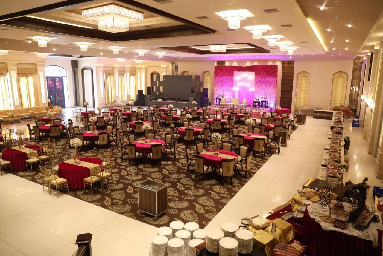 Ramada By Wyndham होटल 4*